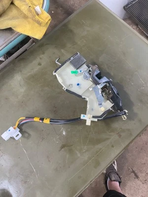 1995 1996 1997 1998 1999 2000 LEXUS LS400 TRAVA ATUADOR TRAVA PORTA DIANTEIRA DIREITA - Imagem 1 de 4