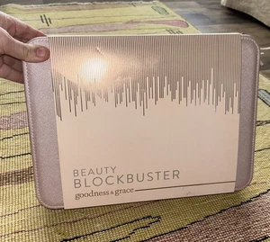 Goodness & Grace Beauty Blockbuster Make Up Case Belk Exclusive 12 x 9 NIB - Picture 1 of 4