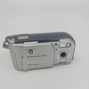 HP Photosmart E317 5.0MP Compact Digital Camera Silver Tested Works - Picture 1 of 7