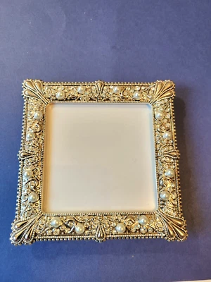 Marco de perlas y diamantes de imitación tono plata texturizado Tahari Home 3 3/4 x 3 3/4 pulgadas Foto 1 de 4