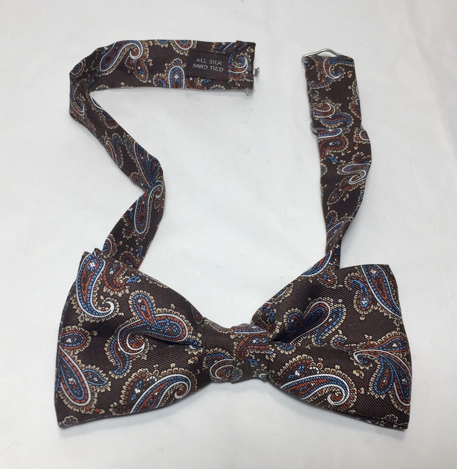 Pajarita ajustable John Henry hecha a mano 100 % seda cachemira Foto 1 de 4