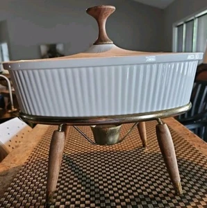 Ernest Sohn Creations Covered Casserole W/Stand White Ribbed Oval Mid Century - Picture 1 of 18