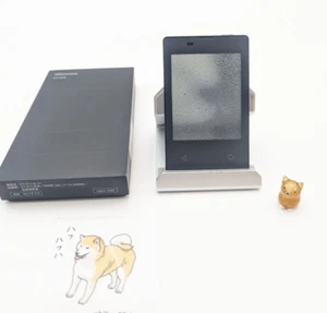 KYOCERA KY-01L CARD KEITAI Compact Phone Digital Paper Japan UNLOCKED Neat Mint - Afbeelding 1 van 10