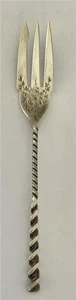 Whiting Square Twist #5 Pickle Fork 6.25" Old Style W/ Engraved Tines 19.2 Grams - Picture 1 of 9