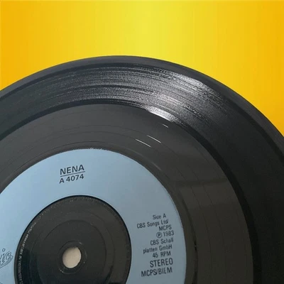 Nena - 99 Red Balloons - 7" Vinyl Single 1983 Epic A4074 A1/B4 [EX/EX] Foto 1 de 4