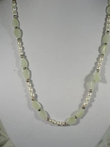 20" Pearl & Jade Bead Necklace - Picture 1 of 2