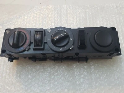 Unidad de control de clima de calefacción Freightliner Sprinter 2500 2002 sin aire acondicionado A0008306285 KZ Foto 1 de 4