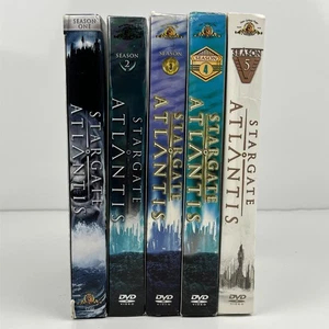 Stargate Atlantis: The Complete Series (Seasons 1-5, DVD) - Picture 1 of 3