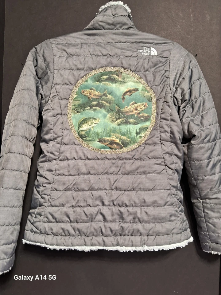 The North Face Gray/Teal Moss Bud Quilted  Jacket Girls Sz Small 8/10 Decorated - Image 1 of 4