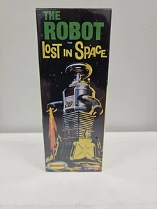 THE ROBOT from LOST IN SPACE Moebius Plastic Model Kit Skill Level 3 MOE418 NEW - Picture 1 of 4