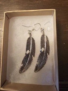 SILVER FEATHER EARRINGS SOUTHWEST DANGLE - Picture 1 of 3