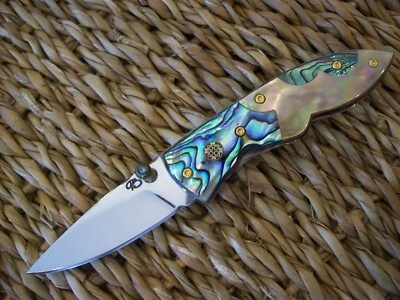 CUSTOM THAILAND KNIFE / ABALONE / PENGUIN WING OYSTER / NEW 2016 - Image 1 of 4