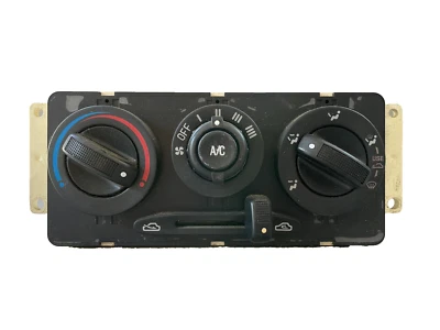 Kia Rio 2002 climatizador calefacción control de aire Foto 1 de 4