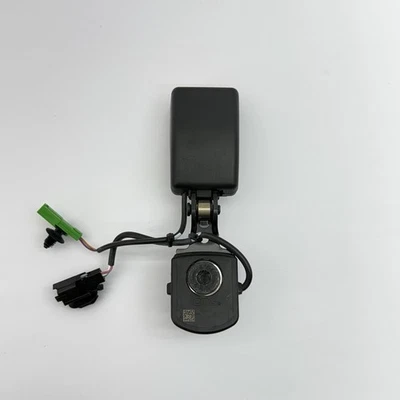 Volvo S60 2019-2025 cinturón de seguridad del lado del pasajero delantero derecho hebilla OEM Foto 1 de 4