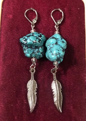 "Pendientes pepita turquesa con plumas colgantes - tono plata 3""" Foto 1 de 3