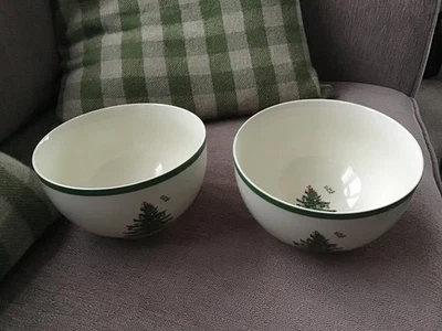 NEW PAIR OF SPODE CHRISTMAS TREE. RICE BOWLS. LG.ROUND. 15x9cm.30fl.oz. - Image 1 of 4