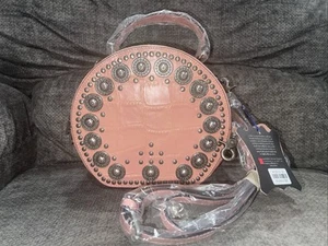 AmeriLeather Jetta Embelish Hat Box Leather Purse Convertible Crossbody Satchel - Picture 1 of 15