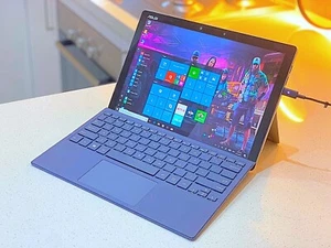 ASUS T303UA ™intel™Core i5-6th•256GB SSD•8GB•12.5”LED FHD 1920x1080p#1729 - Picture 1 of 7