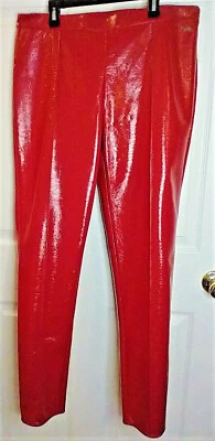 LEGGINGS ARMANI charol rojo para mujer 12. Vístete hacia arriba o hacia abajo. Armani Exchange NUEVO Foto 1 de 4