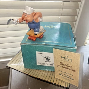 Walt Disney Practical Pig Three Little Pigs Figurine - Work & Play Don't Mix COA - Picture 1 of 12