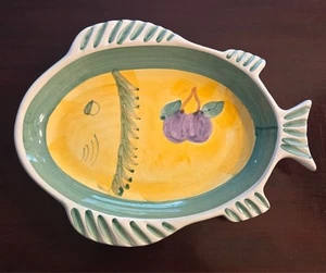 Caleca große 15"x12" Fischform tiefe Schale Platte Italien grün gelb weiß Neu mit Etikett - Bild 1 von 6