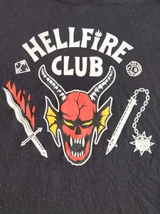 Stranger Things Maglietta Uomo Medium Hellfire Club Nera Grafica - Foto 1 di 8