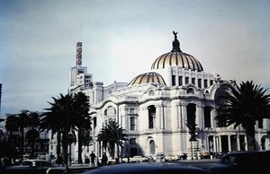 Tobogán Frontera Roja Original Años 50, Palacio Nacional/Escena Callejera - Imagen 1 de 1