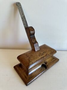 Vintage 'Granny's Tooth' Wooden Hand Router with Ward & Payne iron