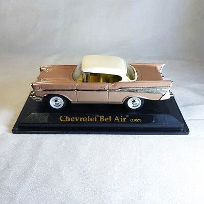 Yat Ming Road Signature Collection 1957 Chevrolet Bel Air Hardtop 1:43 Scale - Image 1 of 4