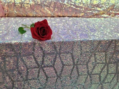 Vestido de lentejuelas rosa iridiscente bordado tela por yarda plateado lentejuelas Foto 1 de 4