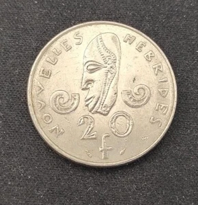 Nouvelles Hébrides pièce de 20 Francs 1977 seulement 150 000 exemplaires ! - Foto 1 di 2