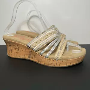 Jellypop Mayra verzierte Memory Foam Damensandalen mit Keilabsatz/Größe 8 Medium - Bild 1 von 8