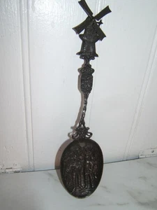CUCCHIAIO MULINO A VENTO VINTAGE REMBRANDT VEGLIA NOTTURNA LUNGO 9" - Foto 1 di 19