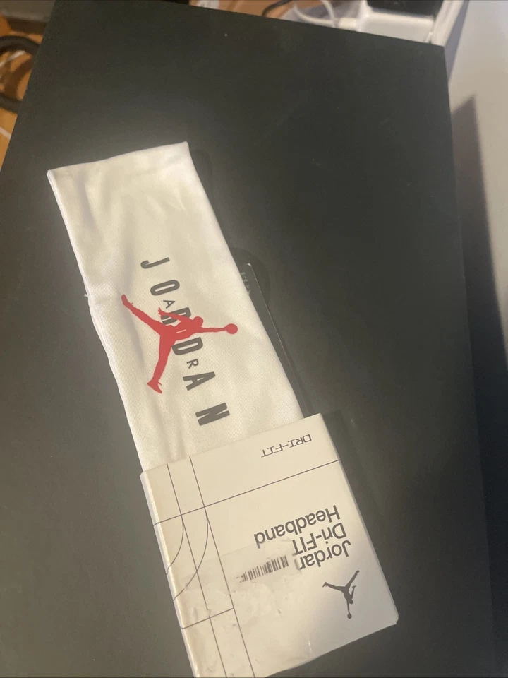 Diadema deportiva Jordan Drift blanca para hombre (caja dañada)  Foto 1 de 1