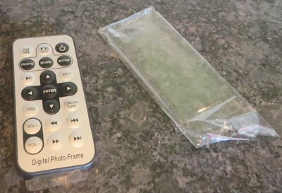 Irwin Digital AD Player Digital Photo Frame Remote Control Brand New - Image 1 of 4