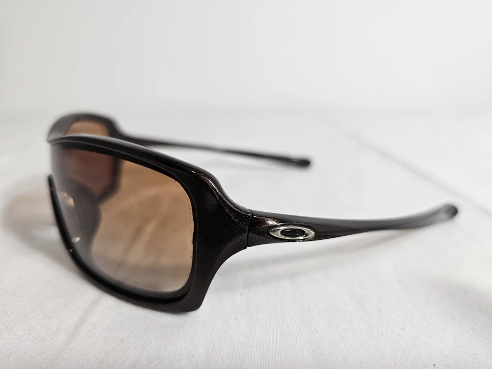 Oakley Sunglasses Break Up Brown/Burgandy Square Frames with Brown Lenses - Image 1 of 4