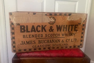 ANTIQUE 1940s Black & White Scotch Whisky whiskey Bottle WOOD Crate Scotland - Picture 1 of 6