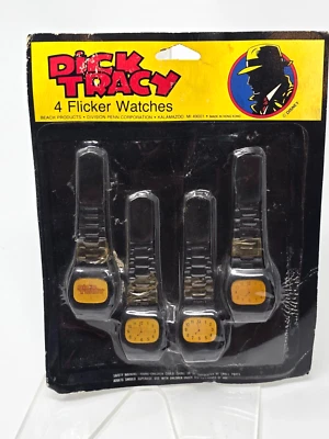 Винтажные мерцающие часы DICK TRACY упаковка из 4 игрушечных десятицентовиков в магазине - удовлетворительное состояние - Изображение 1 из 3