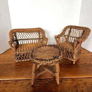 Vintage Korb Rattan Puppengröße Puppenstubenmöbel 3-teiliges Set - Bild 1 von 16