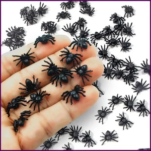 50 un. Decoraciones de arañas de Halloween pequeñas arañas de plástico negro casa embrujada - Imagen 1 de 24