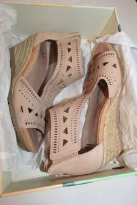 Earth Leather Wedge Sandal Attalea Barbuda Biscuit 6.5M NIB - Picture 1 of 6