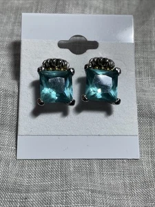 Vintage Silver Tone Pierced Earrings Jewelry HP-40 - Picture 1 of 5