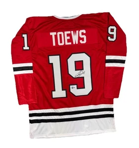 JONATHAN TOEWS signed autographed CHICAGO BLACKHAWKS Jersey w/ COA BECKETT BAS - Picture 1 of 8