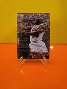 Michael Jordan 1995-96 Fleer Metal #13 Chicago Bulls - Picture 1 of 6