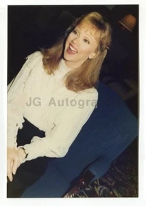 Shelley Long - Vintage Candid Photo by Peter Warrack - Unpublished - Picture 1 of 1