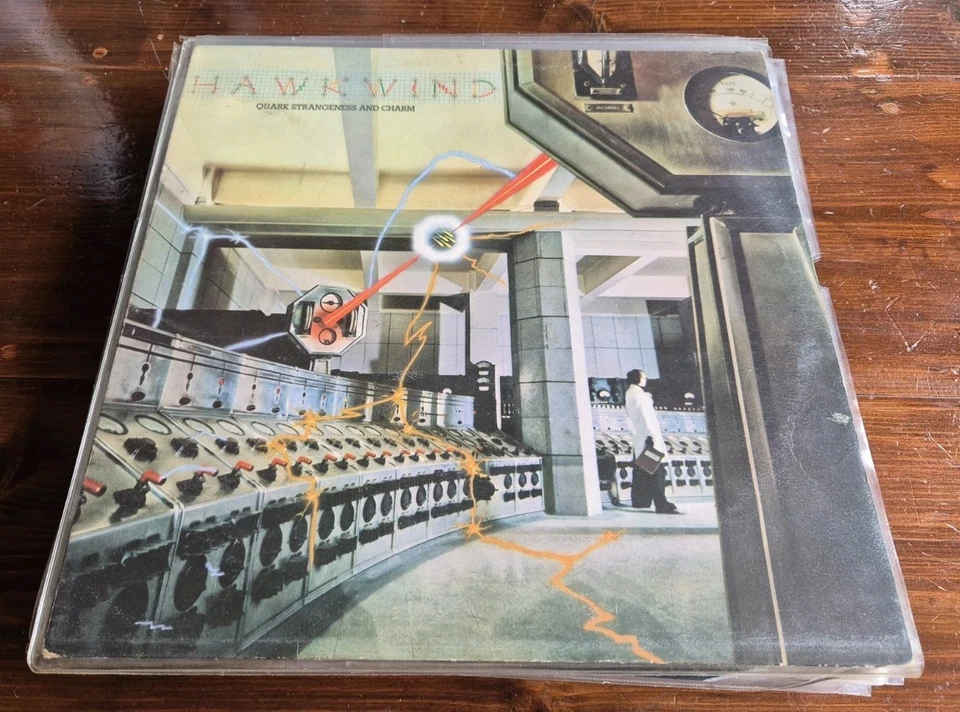 HAWKWIND - QUARK, STRANGENESS AND CHARM LP CDS 4008 CHARISMA 1977 VG! - Image 1 of 1