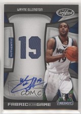 2009-10 Certified Fabric of the Game /25 Wayne Ellington #FOG-WE Rookie Auto RC