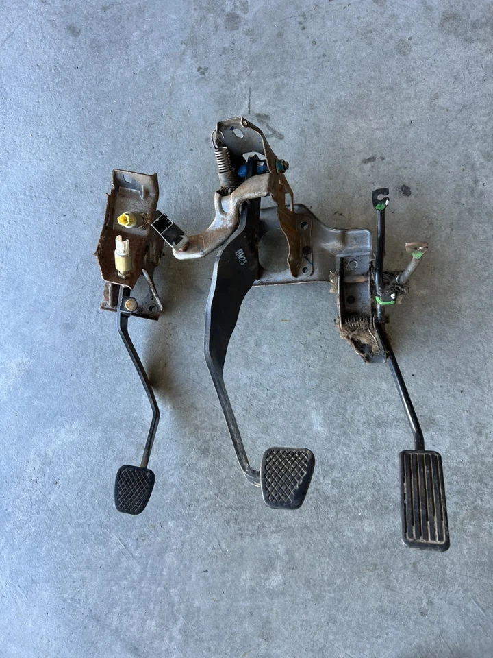 HONDA CR-V CRV 1997-2001 MANUAL EMBRAGUE 5 VELOCIDADES FRENO PEDAL JUEGO DE MONTAJE OEM Foto 1 de 4