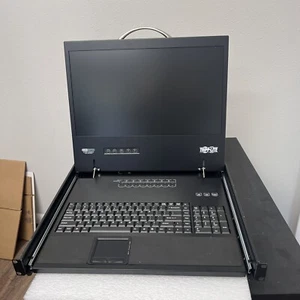 Tripp Lite NetController B040-008-19 8 Port Console KVM Switch - Picture 1 of 7