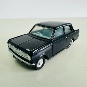 Vintage Meccano Dinky Toys 1:43 136 Vauxhall Viva Restored Car Model In Blue - Picture 1 of 2